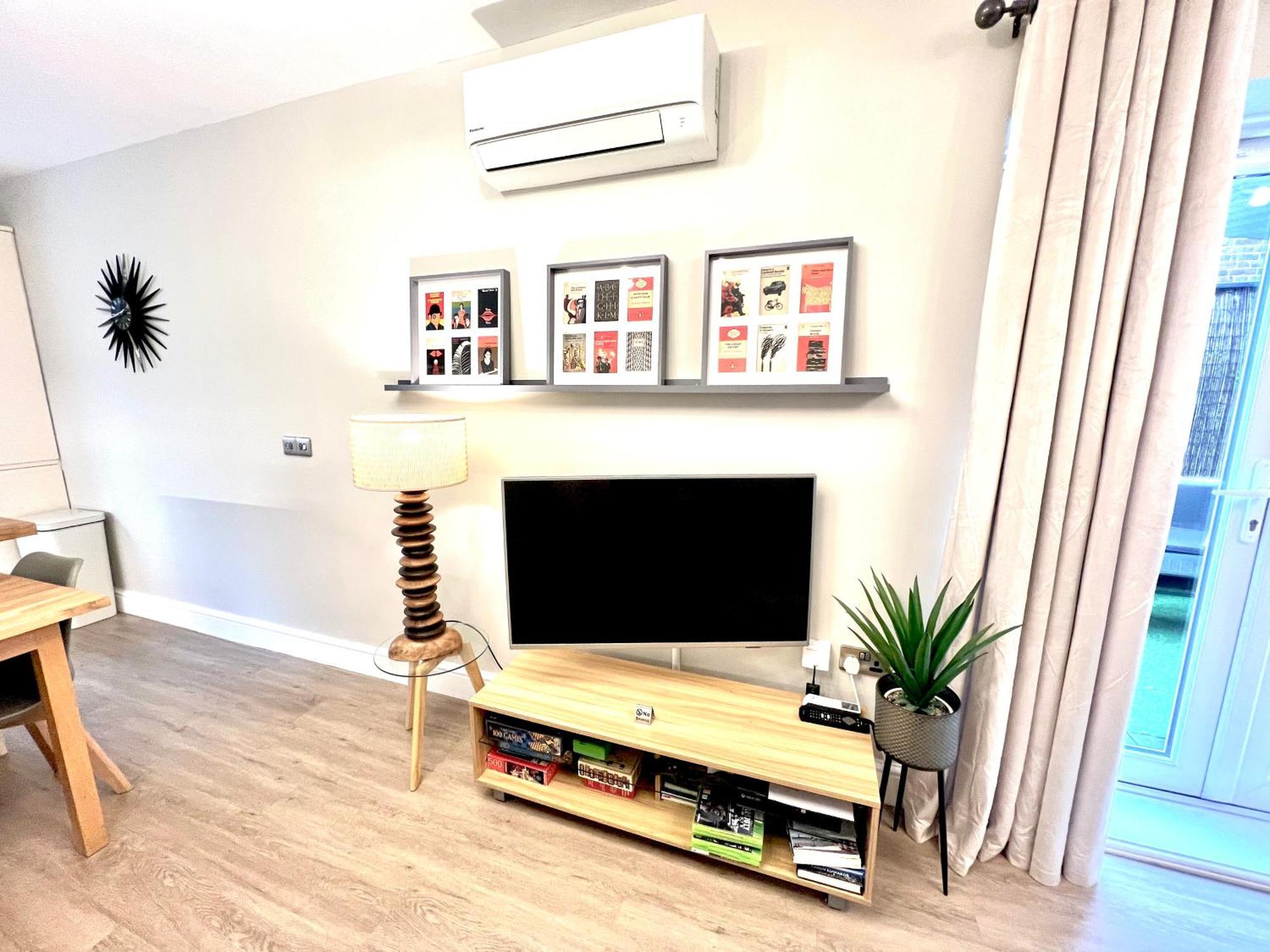 The Duplex Margate With Deck & Living Space Air Conditioning エクステリア 写真