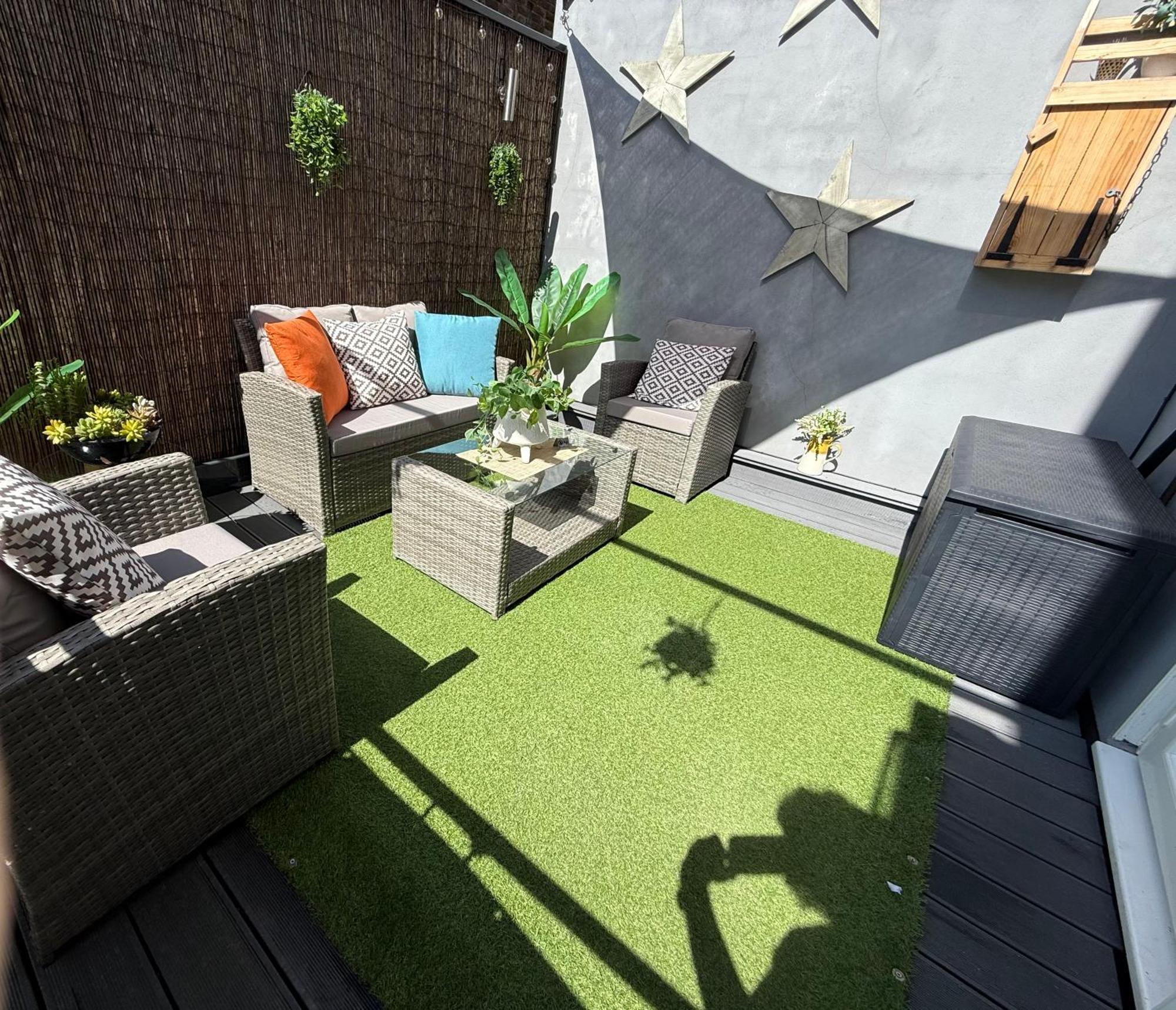 The Duplex Margate With Deck & Living Space Air Conditioning エクステリア 写真